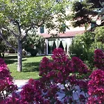 مزرعة للإقامة Paradisoincollina Ss