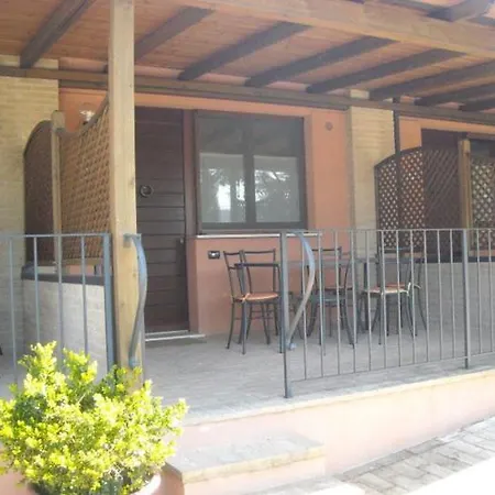 Paradisoincollina Ss Bauernhof