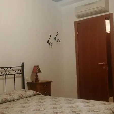 Bauernhof Paradisoincollina Ss *